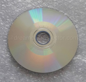 The reverse adheres to the standard template with the discs catalogue designation of 610-7935-0488 MT BO5 catalogue code displayed in the inner ring. Sadly, this disc doesn’t have any omake content just the usual copyright information.