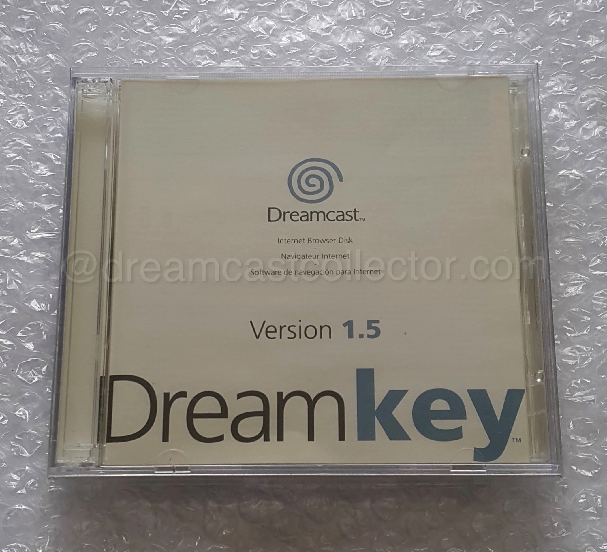 It's impossible to differentiate between the general European release of the DreamKey and this French exclusive edition by the front cover alone. This means that unfortunately this incarnation is just as bland as previously documented release.